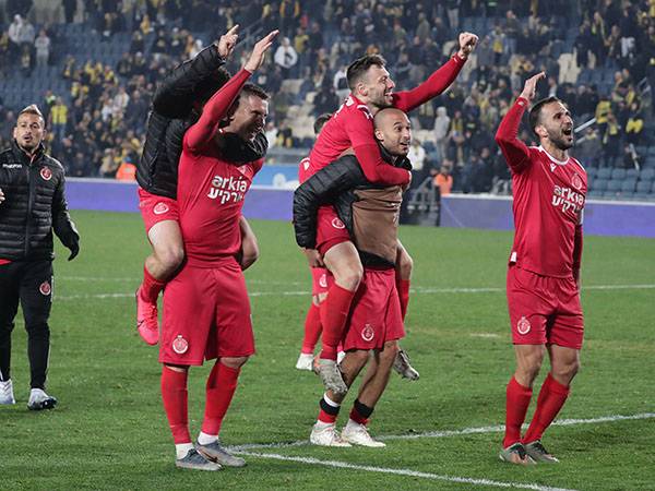 האדומים חגגו דקות ארוכות (דני מרון)