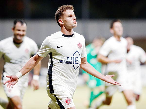 קורין חוגג (אלן שיבר)