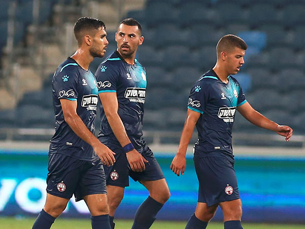 במנהלת חוששים מהידבקות בב"ש (צילום: אלן שיבר)