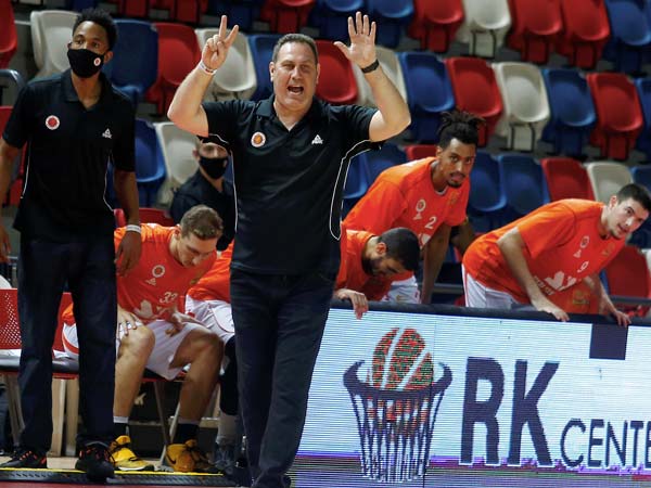 מכבי דורסת. גודס לא רגוע (אלן שיבר)