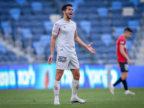 בדרך למאמן חדש. (צילום: מאור אלקסלסי)