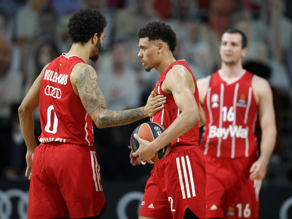 בולדווין וחבריו חגגו עוד ניצחון (GETTY)