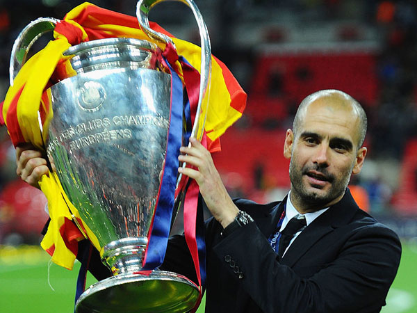 הגביע האחרון. פפ אחרי הזכיה בצ'מפיונס ב-2011 (GETTY)