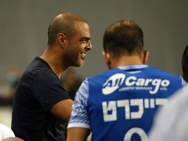 נשאר עם הבעיה לקראת ב"ש. לוזון (צילום: אודי ציטיאט)