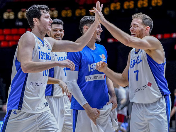 "שווים מקומות 5-8". הנבחרת (FIBA)