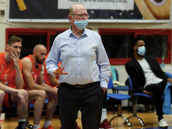 שבר את הכלים (אלן שיבר)