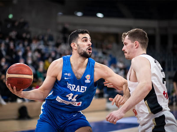 "היה בידיים שלנו". גינת (FIBA)