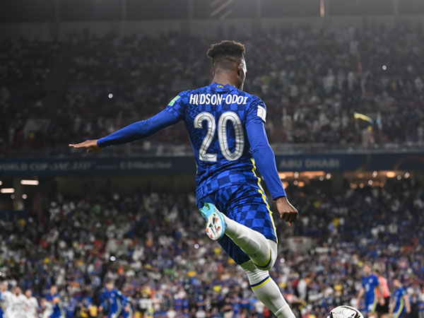 מסקרן. הדסון אדוי במדי צ'לסי (Getty)