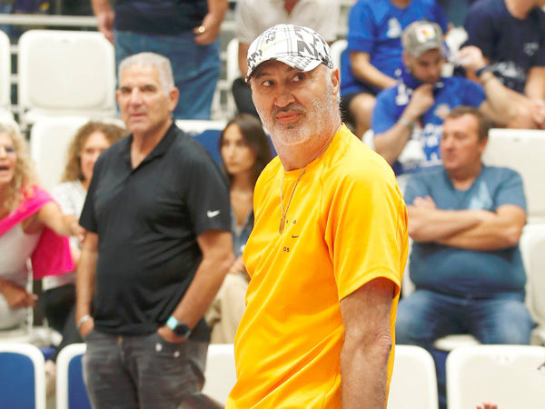 גם אבדיה ידע שניצחון הערב יקרב אותו לתואר (צילום: אלן שיבר)