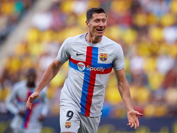 רוברט לבנדובסקי. חוזר למקום בו פרח (Photo by Fran Santiago/Getty Images)