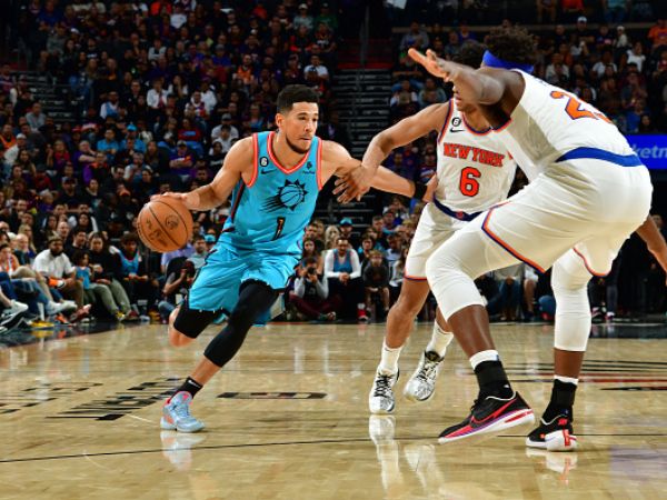 בוקר. פיניקס בכחול (Barry Gossage/NBAE via Getty Images)