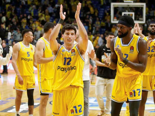 מעבר לשדים של ההיכל (אלן שיבר)