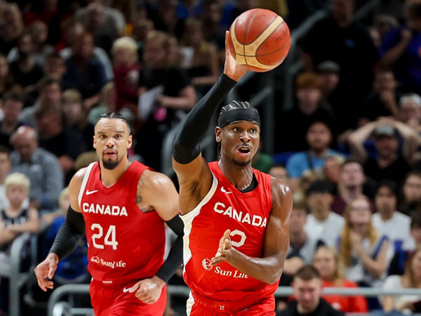 שיי. עד עכשיו הכל טוב (Marco Steinbrenner/DeFodi Images via Getty Images)