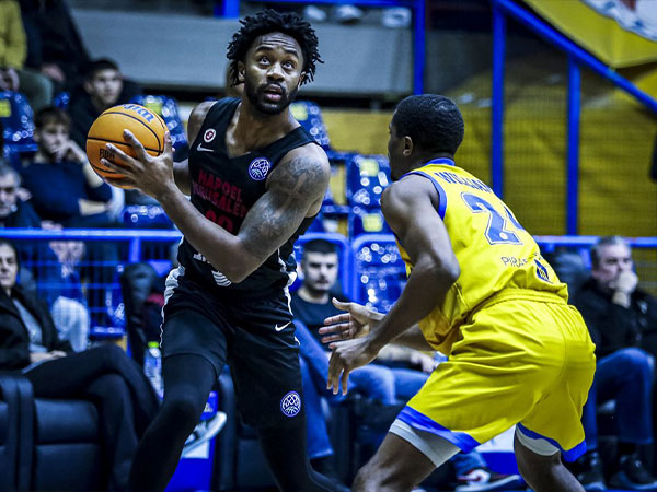 (FIBA)