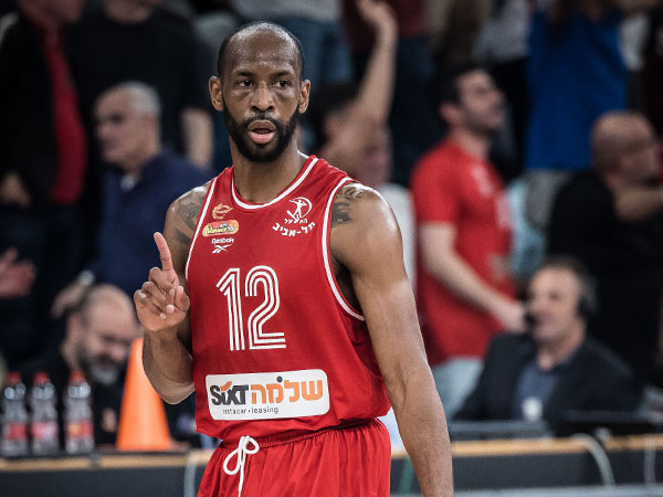 (FIBA)