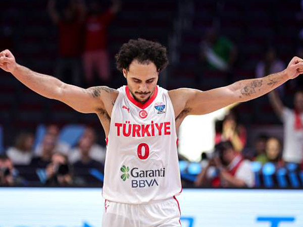 היריבה הבאה: יוון או ליטא (Photo by Christina Pahnke - sampics/Corbis via Getty Images)