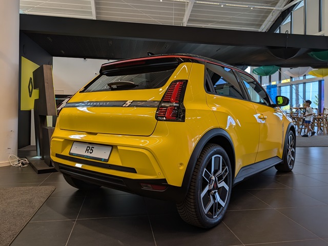 120 או 150 כ“ס וטווחי נסיעה של 306 או 407 ק“מ