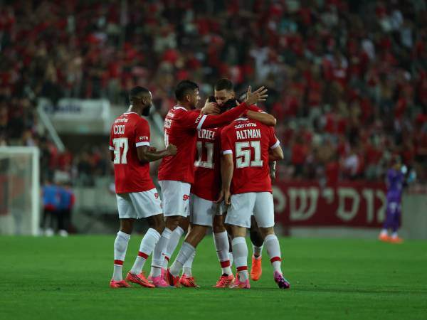 והאדומים הכפילו את היתרון על סף שריקת הסיום