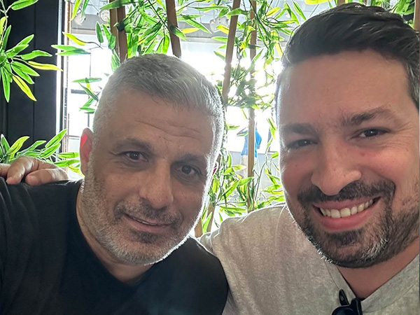עם אופיר חיים. עשה את המעבר מהתקשורת לעולם הסוכנים (צילום: פרטי)