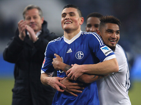 חזרו לנצח בליגה. שחקני שאלקה (GETTYIMAGES)