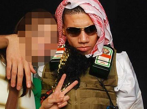 סמולינג מחופש. "זה היה חסר התחשבות" (מתוך ה-"סאן")