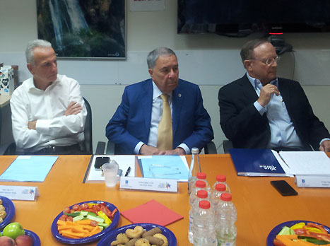 מבוכה בישיבת המועצה