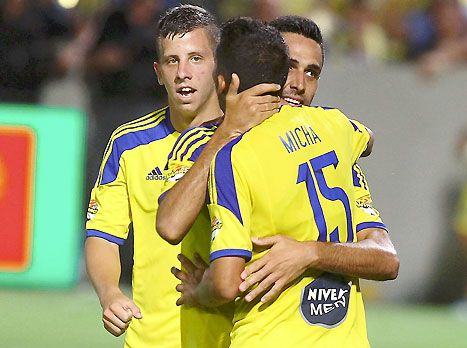 ועכשיו: לב"ש וחיפה. שחקני מכבי (אלן שיבר)