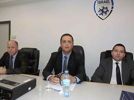 הדיינים באירועי הדרבי. המפשט והספורט (אלן שיבר)