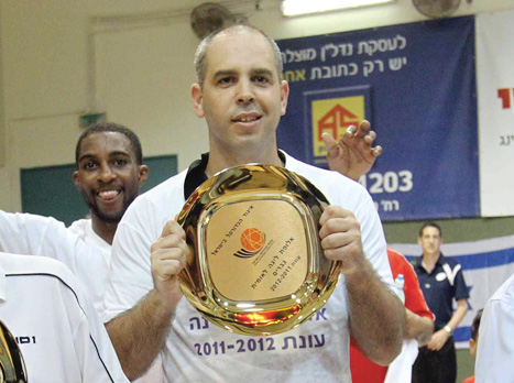 אורי שלף ז"ל. אבל כבד בהפועל ת"א