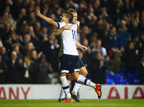קיין ולאמלה חוגגים (Getty)