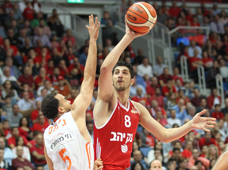 חיסרון משמעותי. אליהו ייעדר (דני מרון)