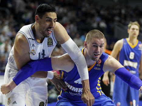 איון. הבלאנקוס במשבר (getty)