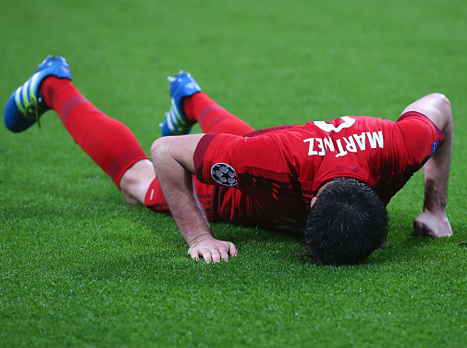 על הפנים. חאבי מרטינס שבור (getty)