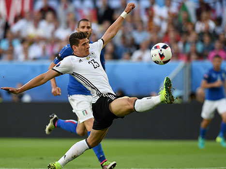 ההופעה אחרונה של גומז ביורו