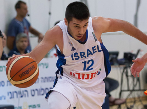 הנהיג את הנבחרת. בלאט (איגוד הכדורסל)