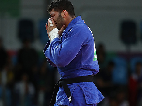 הר שרירים ועיניים טובות (getty)