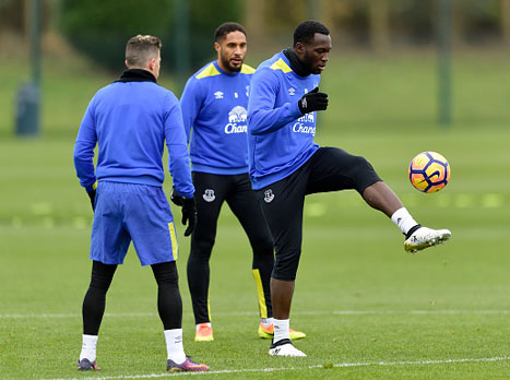 יריב עיקש מנגד (getty)