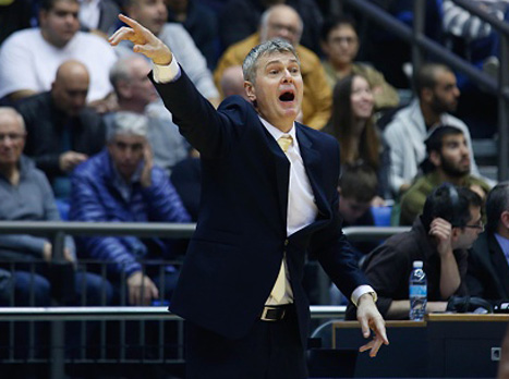 המשיך במדיניות הרכז המבולבלת. בגאצקיס (getty)