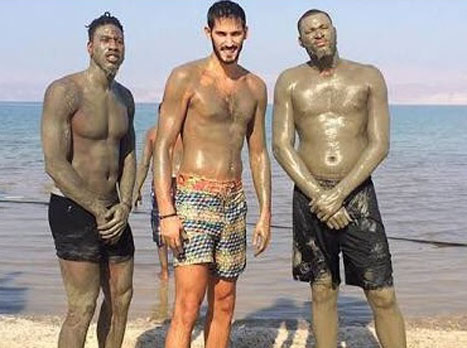 החברים הכי טובים נודדים לניו אורלינס