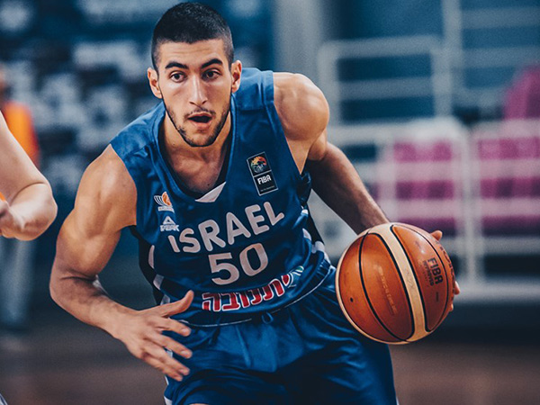 מועמד לקבל דקות משמעותיות העונה. זוסמן (FIBA)