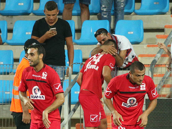 לא צריכים זרים. סכנין (יוסי שקל)