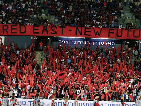 תחושות מהמילניום הקודם. אוהדי הפועל חיפה (אלן שיבר)