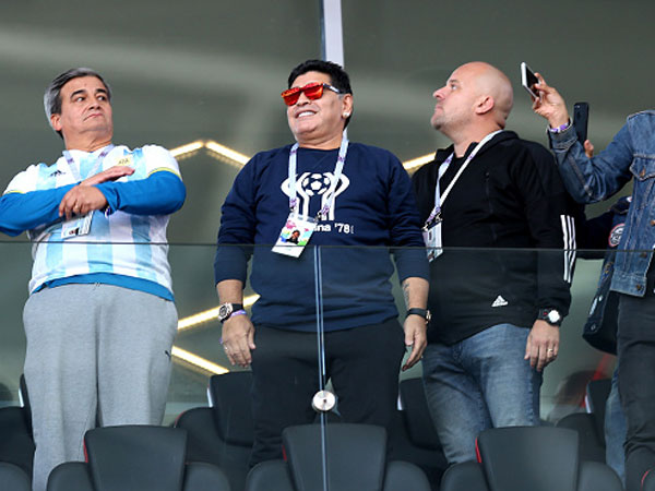 כשדייגו מדבר, כולם מקשיבים (צילום: getty)