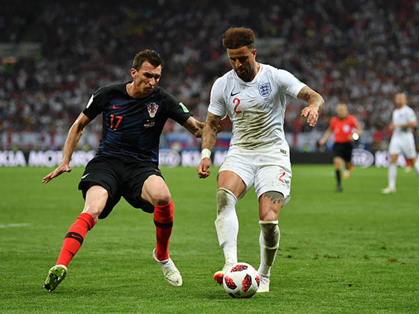 מנדזוקיץ' מול ווקר. אפנברג מאוהב (GETTY)