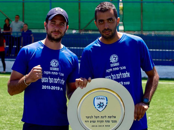 ימשיכו לחלום? (באדיבות דוברות מכבי פ"ת)