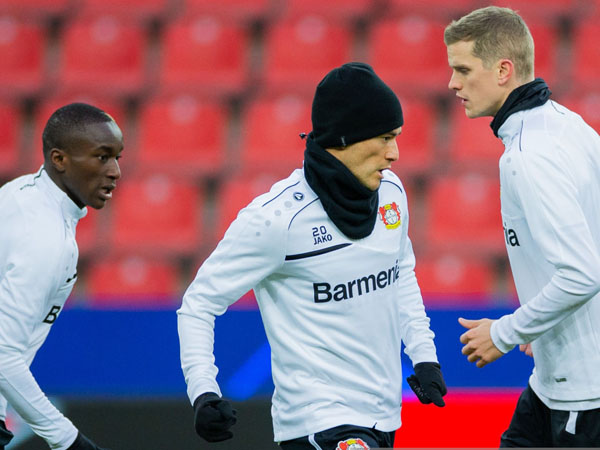 שחקני לברקוזן בהכנות. (getty)