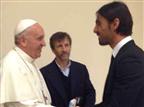 כבוד: אוואט נפגש עם האפיפיור פרנסיסקו