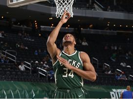 טופ 10: דאנק עוצמתי של אדביו בראש המצעד