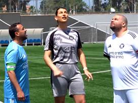 בוחרים בחיים: משחק הראווה בין שחקני העבר לשורדי השבי