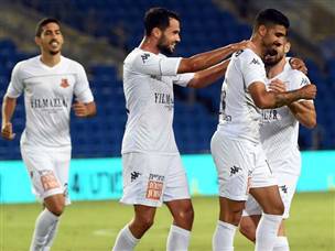 בני יהודה חוגגת (ברני ארדוב)